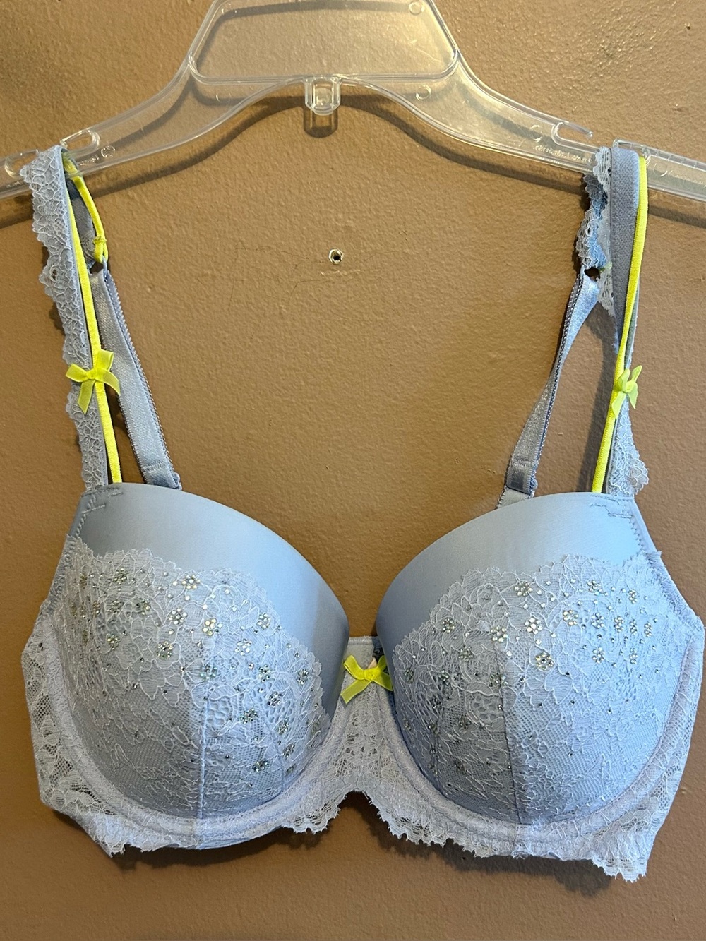Victoria’s Secret 34DD Dream Angels Periwinkle Blue Lace Rhinestone Push Up Bra